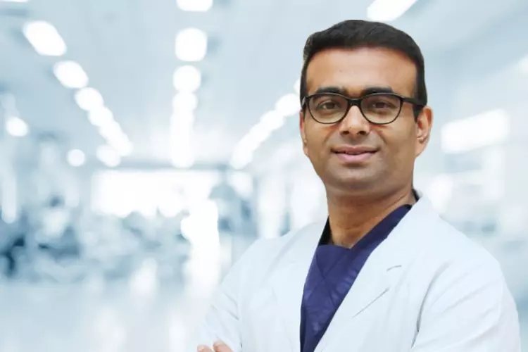 Dr. Piyush Ojha – Best Neurologist in Gurgaon | Stroke & Epilepsy Specialist